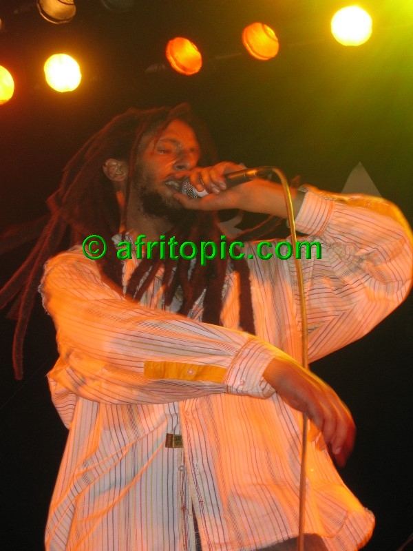 ../Images/AfricaFestival-27-28May05 196.jpg